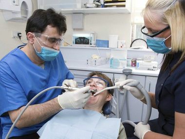 Medical Oxygen for Dentists - Medical oxygen service tailored to the needs of dentists and CQC requirements